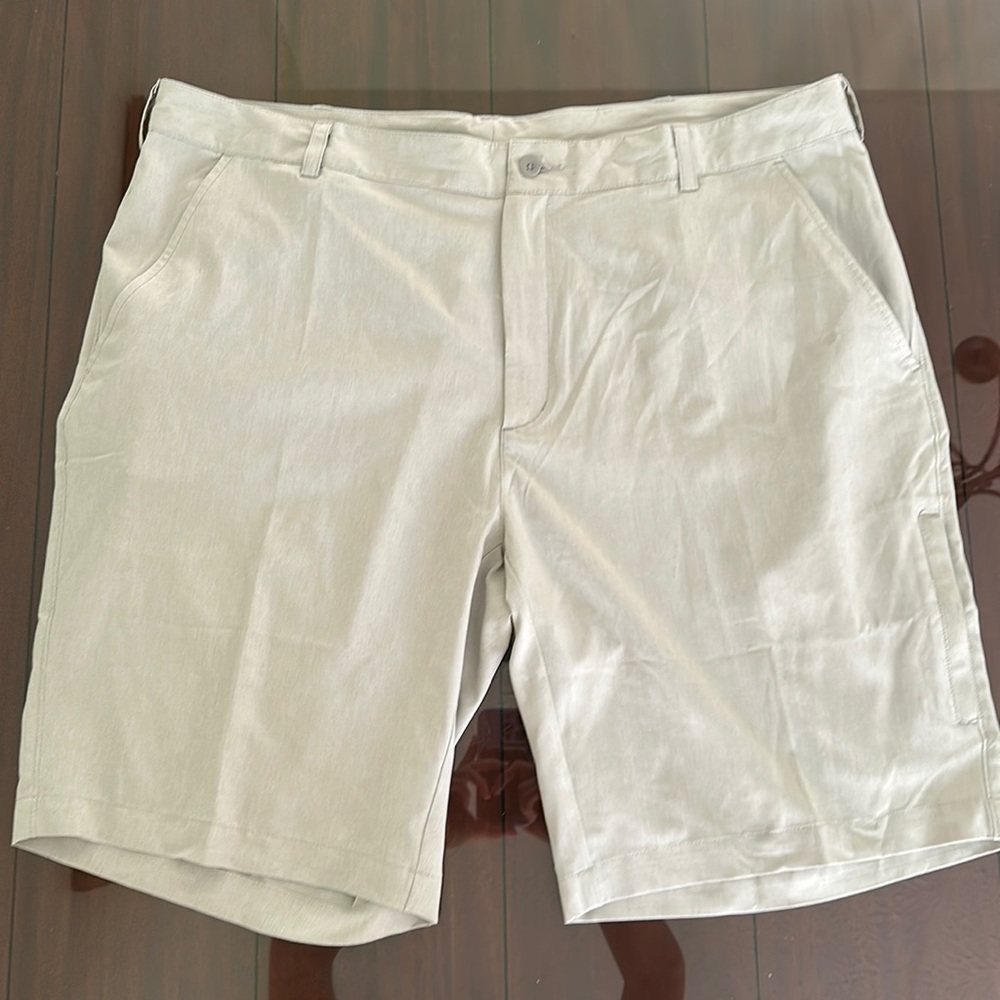 Men’s Columbia auburn Golf shorts